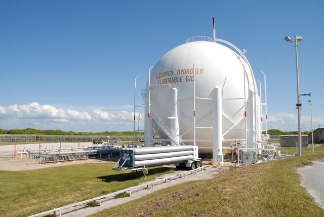 NASA image: KSC-20101018-PH-PR_LC39-205