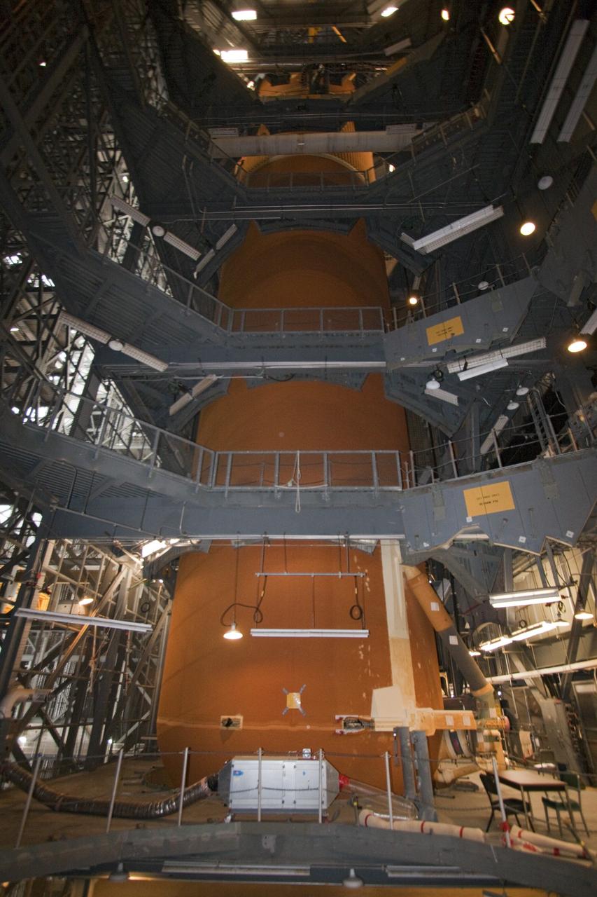 CAPE CANAVERAL, Fla. -- In the Vehicle Assembly Building at NASA's Kennedy Space Center in Florida, external fuel tank, ET-122, for space shuttle Endeavour's STS-134 mission, is ready to be lifted from its test cell. When lowered in place, the tank will be attached to the solid rocket boosters on the mobile launcher platform. Endeavour and its crew will deliver the Express Logistics Carrier-3 and the Alpha Magnetic Spectrometer to the International Space Station. Launch is targeted for April 19. For more information visit, http://www.nasa.gov/mission_pages/shuttle/shuttlemissions/sts134/index.html. Photo credit: NASA/Jack Pfaller