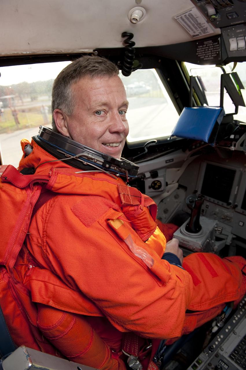 CAPE CANAVERAL, Fla. -- STS-133 Commander Steve Lindsey prepares to perform touch-and-go landings aboard a Shuttle Training Aircraft (STA) on the Shuttle Landing Facility runway at NASA's Kennedy Space Center in Florida. An STA is a Gulfstream II business jet that is modified to mimic the shuttle's handling during the final phase of landing. Lindsey and STS-133 Pilot Eric Boe will practice landings as part of standard training before space shuttle Discovery's launch to the International Space Station.              Scheduled to lift off Feb. 24 at 4:50 p.m. EST, Discovery and its six-member crew will deliver the Permanent Multipurpose Module, packed with supplies and critical spare parts, as well as Robonaut 2, the dexterous humanoid astronaut helper, to the orbiting outpost. For more information on the STS-133 mission, visit www.nasa.gov/mission_pages/shuttle/shuttlemissions/sts133/.  Photo credit: NASA/Kim Shiflett