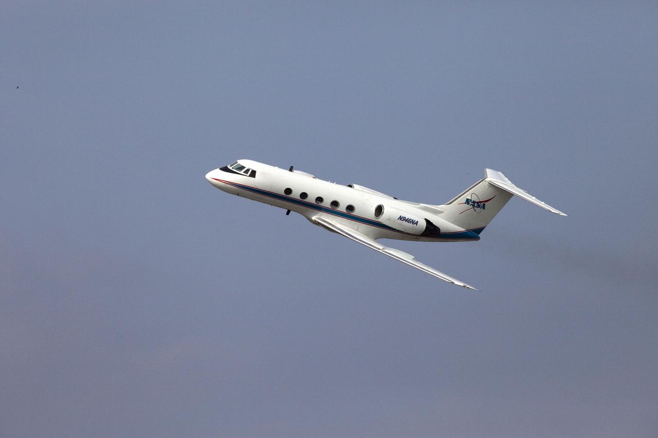 CAPE CANAVERAL, Fla. -- This image was taken from the Shuttle Landing Facility's air traffic control tower at NASA's Kennedy Space Center in Florida and provides a birds-eye view of STS-133 Pilot Eric Boe performing touch-and-go landings aboard one of two Shuttle Training Aircraft (STA).              STAs are Gulfstream II business jets that are modified to mimic the shuttle's handling during the final phase of landing. Practice landings are part of standard training before space shuttle Discovery's launch to the International Space Station.   Scheduled to lift off Feb. 24 at 4:50 p.m. EST, Discovery and its six-member crew will deliver the Permanent Multipurpose Module, packed with supplies and critical spare parts, as well as Robonaut 2, the dexterous humanoid astronaut helper, to the orbiting outpost. For more information on the STS-133 mission, visit www.nasa.gov/mission_pages/shuttle/shuttlemissions/sts133/. Photo credit: NASA/Ben Smegelsky