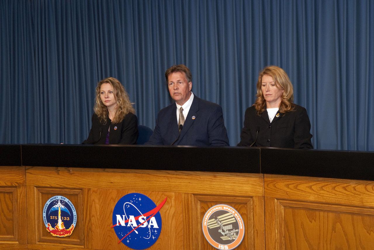 CAPE CANAVERAL, Fla. -- NASA Public Affairs Officer Candrea Thomas, NASA Test Director Jeff Spaulding and Shuttle Launch Weather Officer Kathy Winters talk to media about picking up the countdown to launch space shuttle Discovery on the STS-133 mission to the International Space Station and the launch-day weather forecast. Scheduled to lift off Feb. 24 at 4:50 p.m. EST, Discovery and its six-member crew will deliver the Permanent Multipurpose Module, packed with supplies and critical spare parts, as well as Robonaut 2, the dexterous humanoid astronaut helper, to the orbiting outpost. For more information on the STS-133 mission, visit www.nasa.gov/mission_pages/shuttle/shuttlemissions/sts133/. Photo credit: NASA/Jim Grossmann