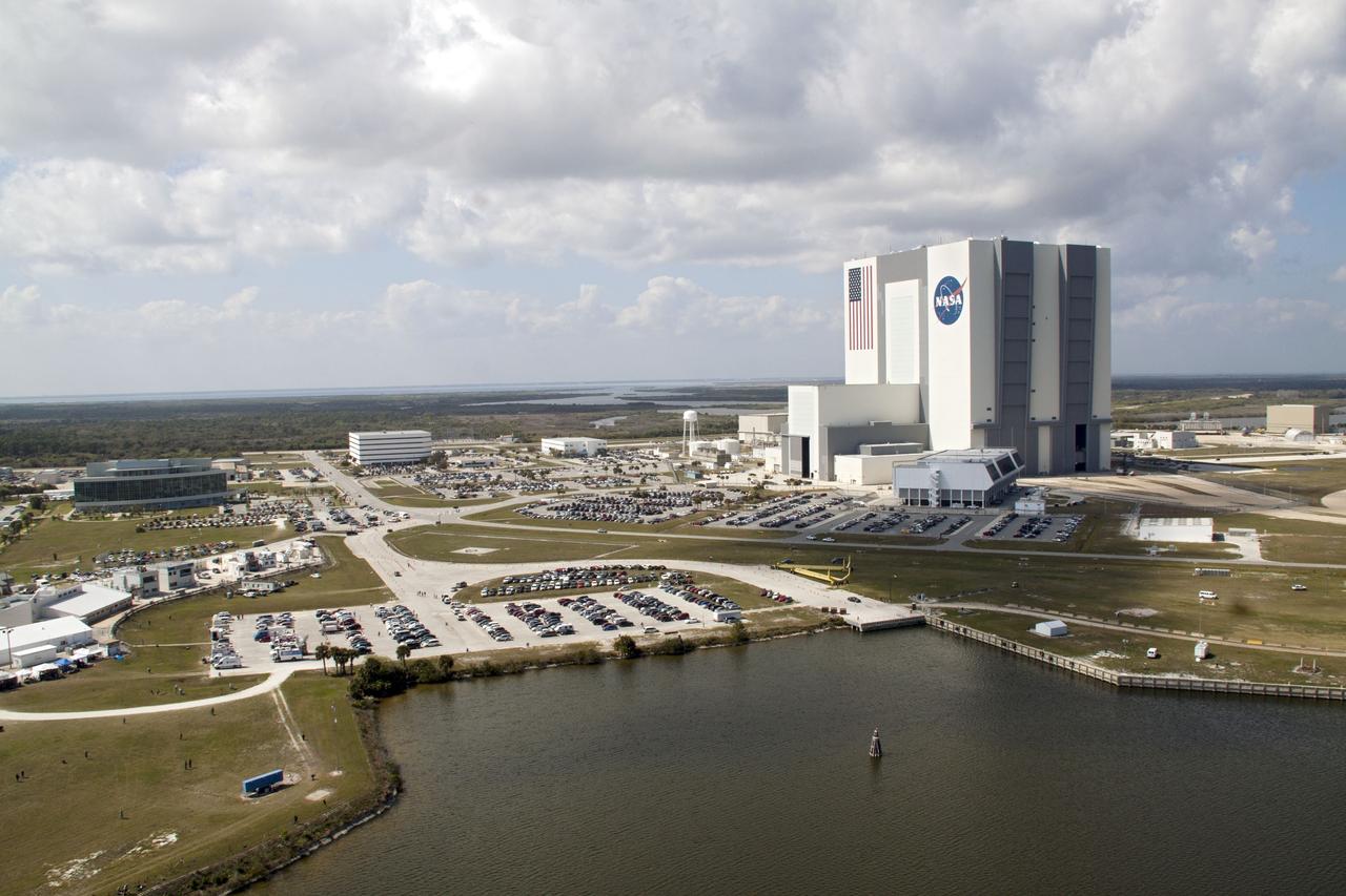 CAPE CANAVERAL, Fla. -- At NASA's Kennedy Space Center in Florida, thousands of workers, their friends and families, and members of the news media are near the Launch Complex 39 Press Site to watch space shuttle Discovery embark on its final scheduled mission.       Liftoff is set for 4:50 p.m. EST on Feb. 24. Discovery and its six-member STS-133 crew will deliver the Permanent Multipurpose Module, packed with supplies and critical spare parts, as well as Robonaut 2, the dexterous humanoid astronaut helper, to the International Space Station. Discovery, which will fly its 39th mission, is scheduled to be retired following STS-133. This will be the 133rd Space Shuttle Program mission and the 35th shuttle voyage to the space station. For more information on the STS-133 mission, visit www.nasa.gov/mission_pages/shuttle/shuttlemissions/sts133/. Photo credit: NASA/Jack Pfaller