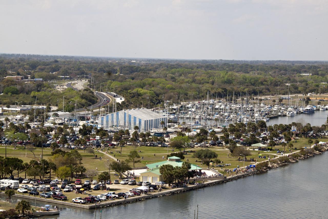 CAPE CANAVERAL, Fla. -- Folks from across the country camped out in communities surrounding NASA's Kennedy Space Center in Florida to witness space shuttle Discovery make history by lifting off on its final scheduled mission from Launch Pad 39A. Seen here is Sand Point Park near U. S. Highway 1 and State Road 406, also known as the A. Max Brewer Causeway, in Titusville, Fla.        Liftoff is set for 4:50 p.m. EST on Feb. 24. Discovery and its six-member STS-133 crew will deliver the Permanent Multipurpose Module, packed with supplies and critical spare parts, as well as Robonaut 2, the dexterous humanoid astronaut helper, to the International Space Station. Discovery, which will fly its 39th mission, is scheduled to be retired following STS-133. This will be the 133rd Space Shuttle Program mission and the 35th shuttle voyage to the space station. For more information on the STS-133 mission, visit www.nasa.gov/mission_pages/shuttle/shuttlemissions/sts133/. Photo credit: NASA/Jack Pfaller