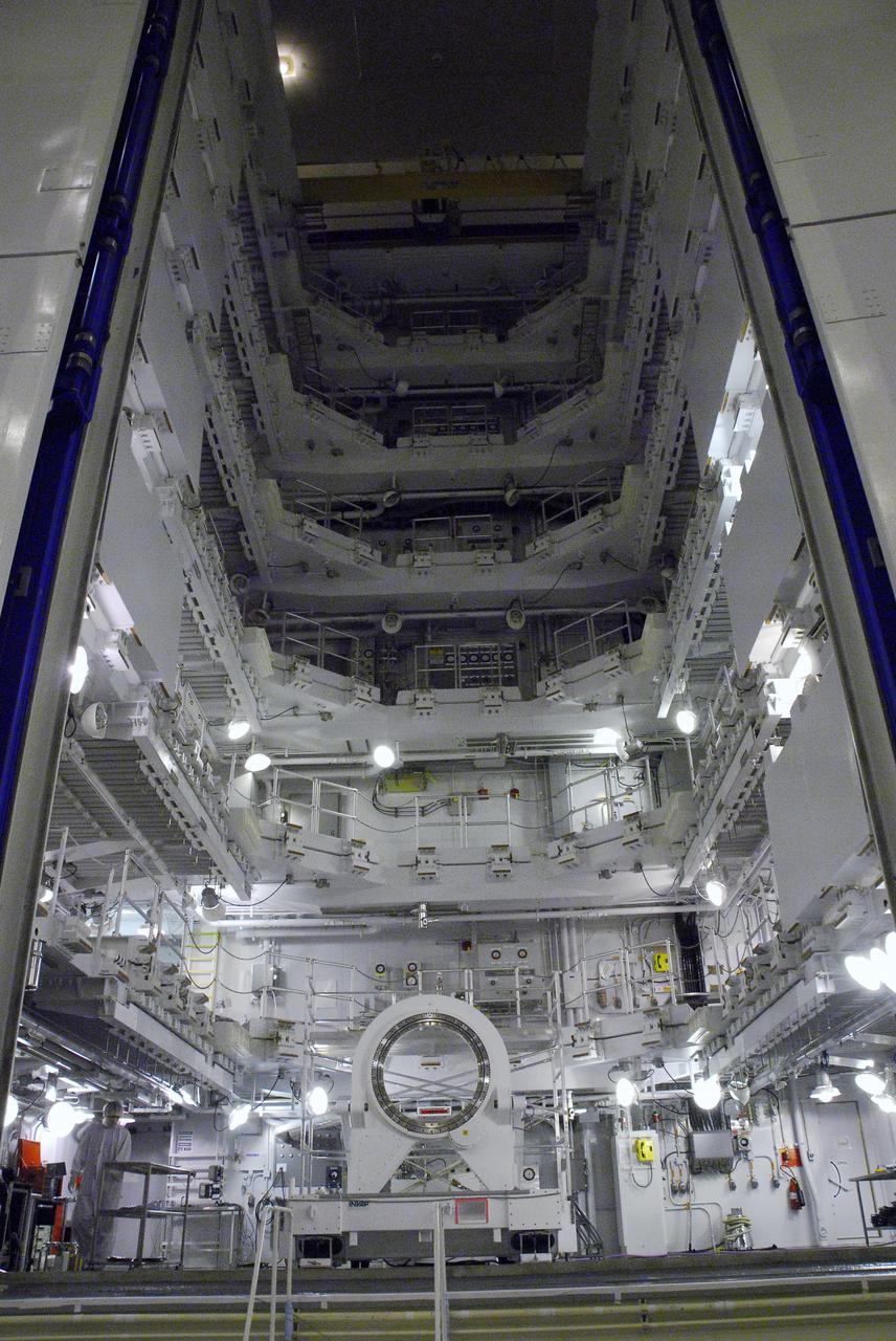 VANDENBERG AIR FORCE BASE, Calif. --  Technicians await the arrival of the Aquarius/SAC-D spacecraft to cell 3 at the Spaceport Systems International payload processing facility at Vandenberg Air Force Base in California. There, the spacecraft will undergo inspection of its solar arrays and tests will be conducted on its propulsion subsystem. Further testing of the satellites various other systems will follow.                  Following final tests, the spacecraft will be integrated to a United Launch Alliance Delta II rocket in preparation for the targeted June launch. Aquarius, the NASA-built primary instrument on the SAC-D spacecraft, will map global changes in salinity at the ocean's surface. The three-year mission will provide new insights into how variations in ocean surface salinity relate to these fundamental climate processes. Photo credit: NASA/Randy Beaudoin, VAFB