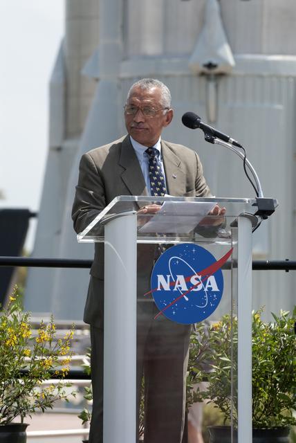 NASA image: KSC-2011-3298