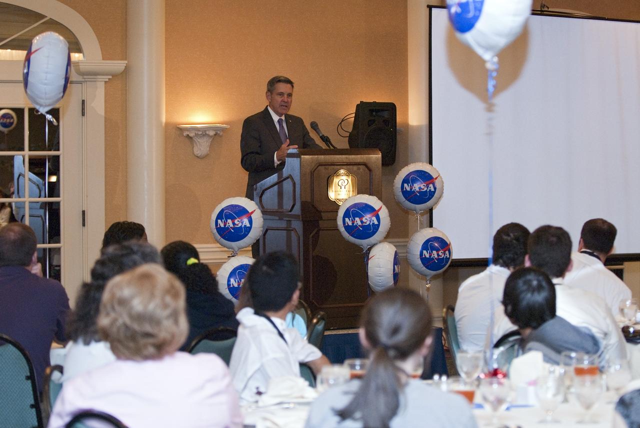 COCOA BEACH, Fla. -- NASA Kennedy Space Center Director Bob Cabana talks to fourth- through 12-grade students and their teachers from across the nation during the NASA Explorer Schools Symposium in Florida. During the event, May 4-7, about 60 students will tour Kennedy, the U.S. Astronaut Hall of Fame, and participate in several educational activities and a career panel question-and-answer session. The symposium also offers professional development opportunities for about 30 teachers. The participants were competitively selected after they completed an original investigation focused on existing NASA missions or research interests. Photo Credit: NASA/Kim Shiflett