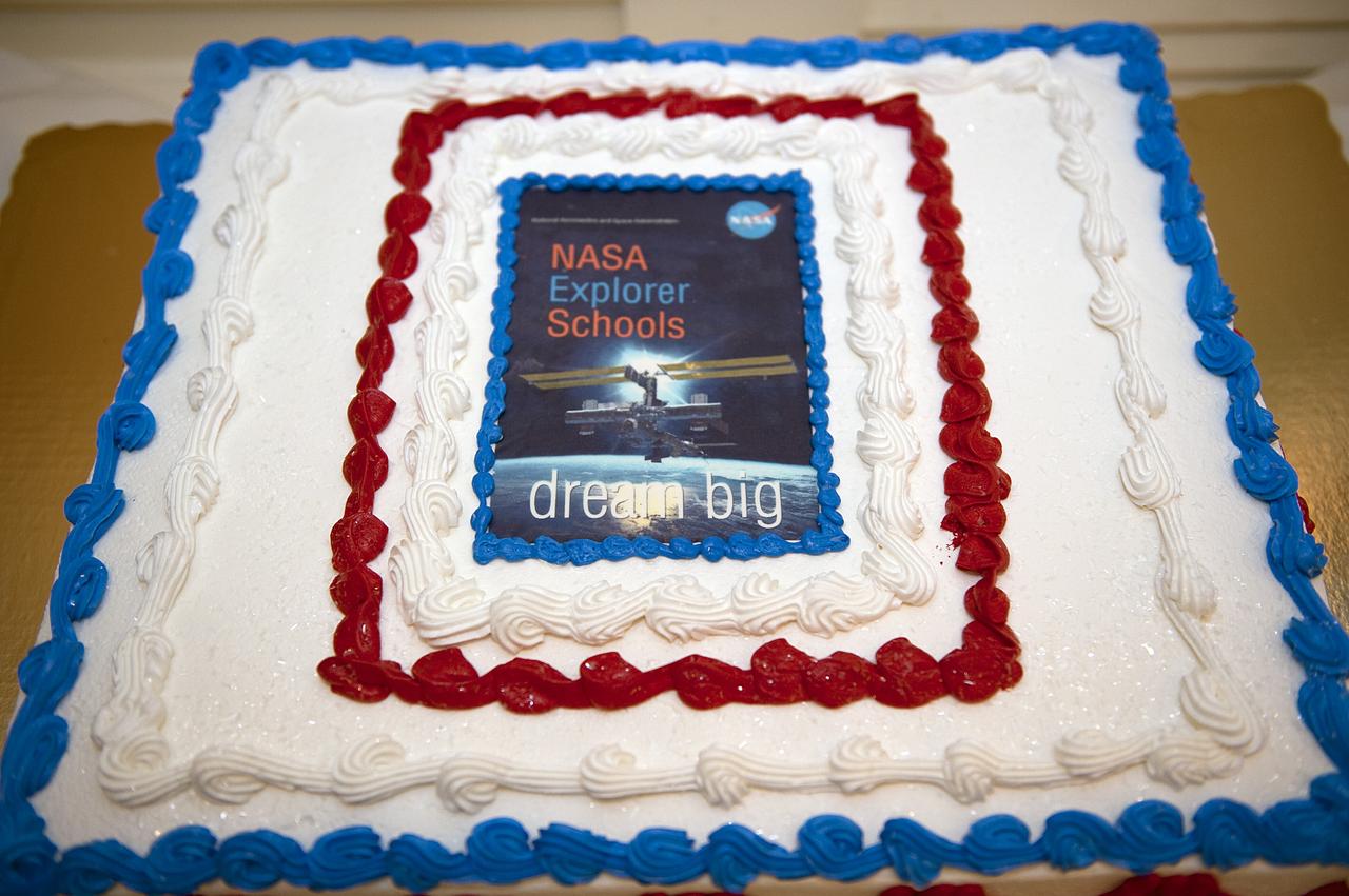 COCOA BEACH, Fla. -- A cake encourages fourth- through 12-grade students and their teachers from across the nation to "dream big" during the NASA Explorer Schools Symposium in Florida. During the event, May 4-7, about 60 students will tour NASA's Kennedy Space Center, the U.S. Astronaut Hall of Fame, and participate in several educational activities and a career panel question-and-answer session. The symposium also offers professional development opportunities for about 30 teachers. The participants were competitively selected after they completed an original investigation focused on existing NASA missions or research interests. Photo Credit: NASA/Kim Shiflett