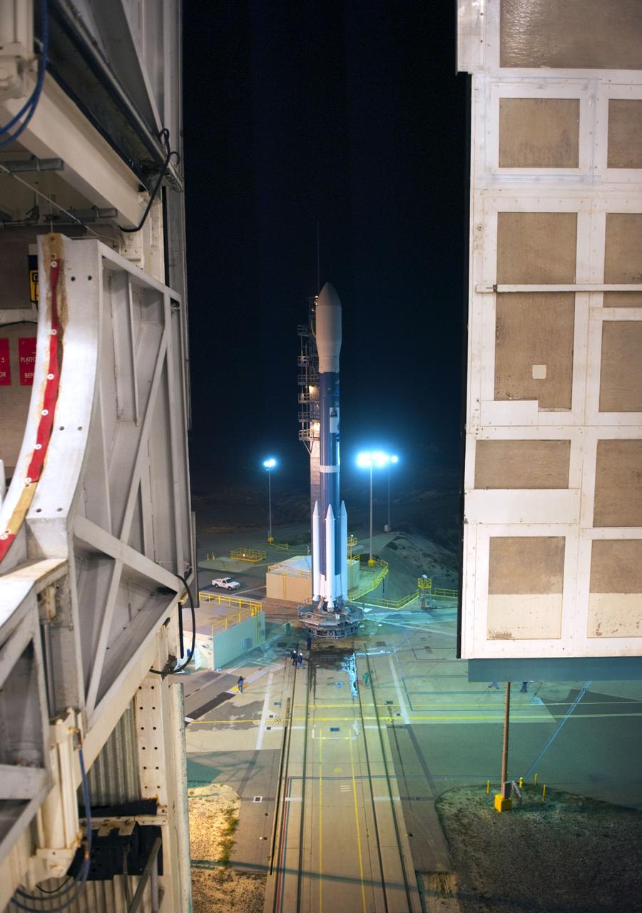 VANDENBERG AIR FORCE BASE, Calif. -- At NASA's Launch Complex-2 at Vandenberg Air Force Base in California the United Launch Alliance Delta II rocket with the Aquarius/SAC-D spacecraft atop is prepared for launch. Liftoff is slated for 7:20 PDT/10:20 EDT today. Aquarius, the NASA-built instrument on the SAC-D spacecraft will provide new insights into how variations in ocean surface salinity relate to fundamental climate processes on its three-year mission. For more information visit: www.nasa.gov/aquarius. Photo credit: NASA/VAFB