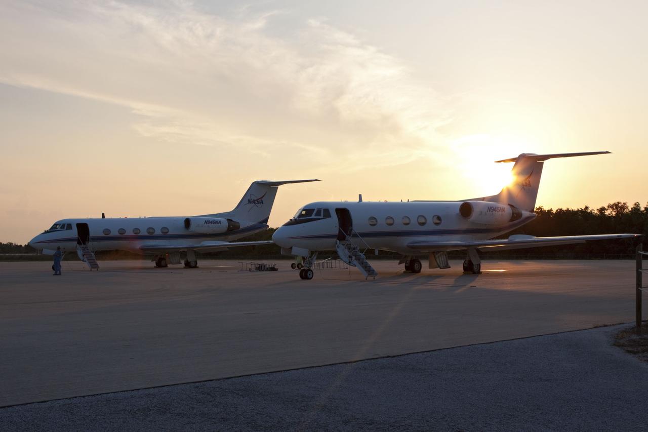 CAPE CANAVERAL, Fla. -- STS-135 Commander Chris Ferguson and Pilot Doug Hurley will perform touch-and-go landings aboard their Shuttle Training Aircrafts (STA) awaiting them on the Shuttle Landing Facility runway at NASA's Kennedy Space Center in Florida. An STA is a Gulfstream II jet that is modified to mimic the shuttle's handling during the final phase of landing. Ferguson and Hurley will practice landings as part of standard training before space shuttle Atlantis' launch to the International Space Station. Atlantis and its crew are targeted to lift off July 8, to deliver the Raffaello multi-purpose logistics module packed with supplies and spare parts to the station. The STS-135 mission also will fly a system to investigate the potential for robotically refueling existing satellites and return a failed ammonia pump module to help NASA better understand the failure mechanism and improve pump designs for future systems. STS-135 will be the 33rd flight of Atlantis, the 37th shuttle mission to the space station, and the 135th and final mission of NASA's Space Shuttle Program. For more information visit, www.nasa.gov/mission_pages/shuttle/shuttlemissions/sts135/index.html. Photo credit: NASA/Troy Cryder