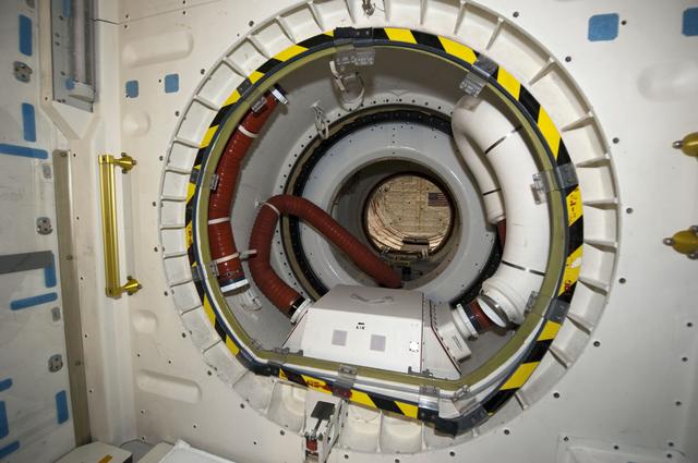 NASA image: KSC-2011-4911