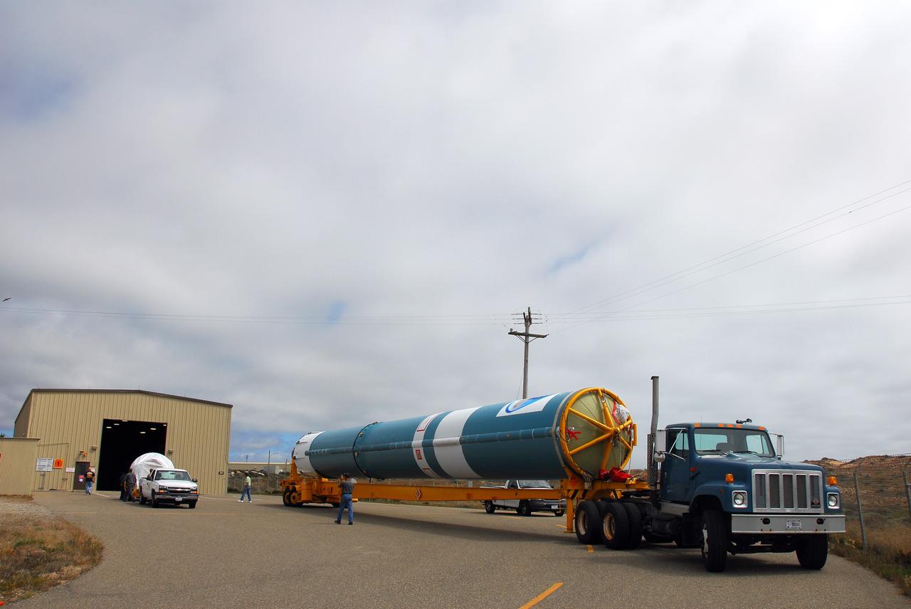 VANDENBERG AIR FORCE BASE, Calif. -- The second stage of a United Launch Alliance Delta II that will carry NASA's National Polar-orbiting Operational Environmental Satellite System Preparatory Project (NPP) satellite into space arrives at the United Launch Alliance Delta Mission Checkout Facility at Space Launch Complex-2 on Vandenberg Air Force Base in California.     NPP will be positioned 512 miles above the Earth's surface and will orbit about 16 times each day to observe nearly the entire globe. The NPP mission for NASA and the National Oceanic and Atmospheric Administration (NOAA) is to measure Earth's atmospheric and sea surface temperatures, humidity sounding, land and ocean biological activity, and cloud and aerosol properties. For more information, visit www.nasa.gov/NPP. Photo credit: NASA/VAFB