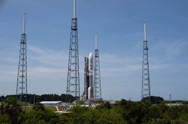 NASA image: KSC-2011-6301