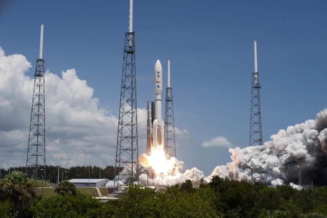 NASA image: KSC-2011-6303