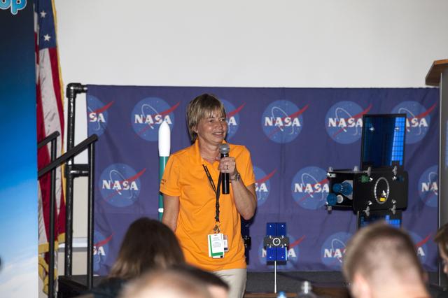 KSC-2011-6794