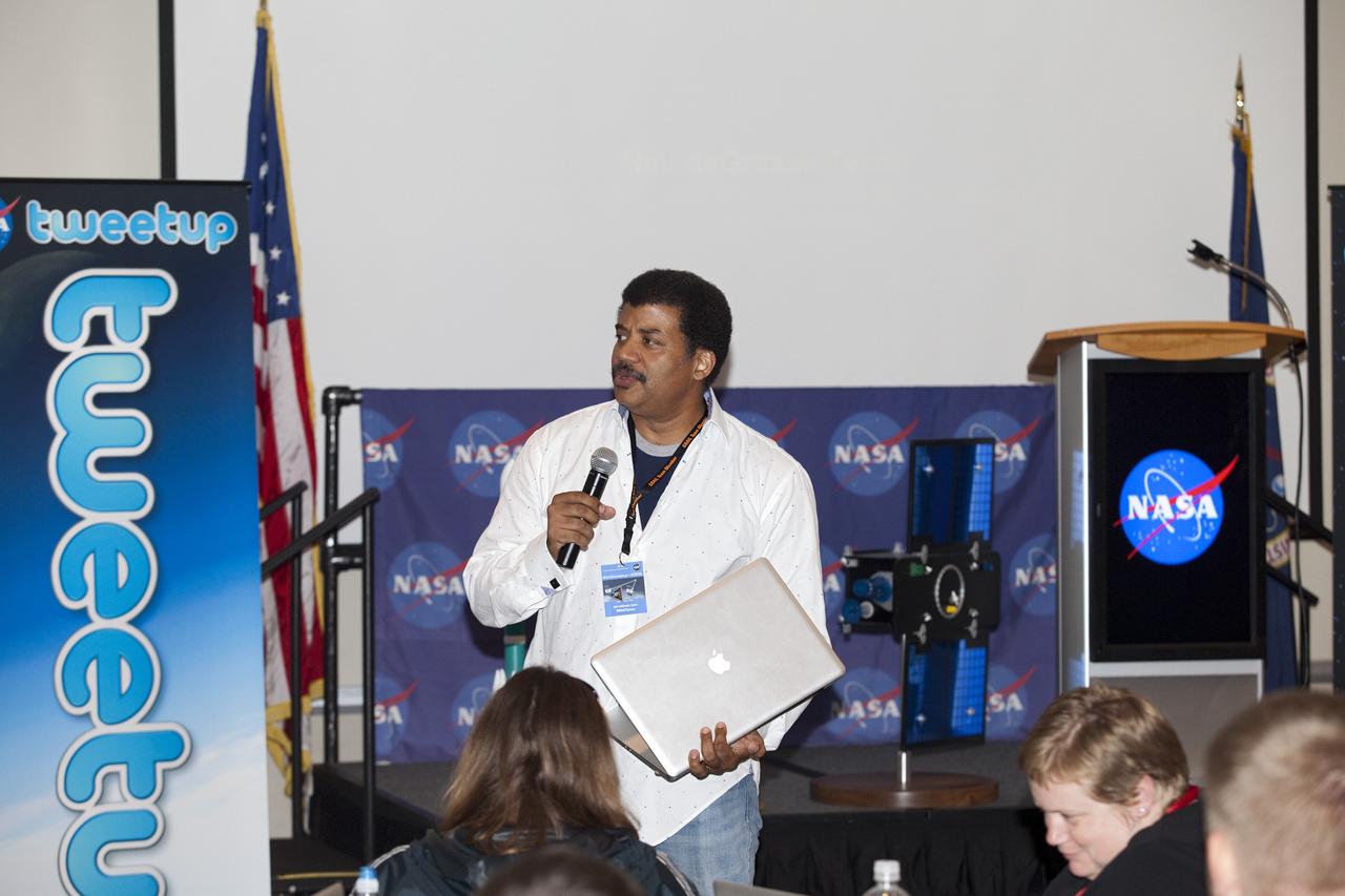 CAPE CANAVERAL, Fla. – Astrophysicist Dr. Neil deGrasse Tyson with the American Museum of Natural History’s Hayden Planetarium in New York, speaks to a group of Tweetup participants at the Kennedy Space Center Visitor Complex in Florida during prelaunch activities for the agency’s Gravity Recovery and Interior Laboratory (GRAIL) mission. Participants toured NASA’s Kennedy Space Center and got a close-up view of Space Launch Complex 17B at Cape Canaveral Air Force Station. The tweeters will share their experiences with followers through the social networking site Twitter.    GRAIL will fly twin spacecraft in tandem around the moon to precisely measure and map variations in the moon’s gravitational field. The mission will provide the most accurate global gravity field to date for any planet, including Earth. This detailed information will reveal differences in the density of the moon’s crust and mantle and will help answer fundamental questions about the moon’s internal structure, thermal evolution, and history of collisions with asteroids. The aim is to map the moon’s gravity field so completely that future lunar vehicles can safely navigate anywhere on the moon’s surface. Launch is scheduled for 8:37:06 a.m. EDT Sept. 8. For more information, visit http://www.nasa.gov/grail. Photo credit: NASA/Gianni Woods