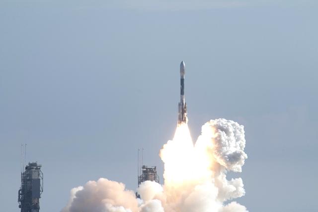 NASA image: KSC-2011-6930