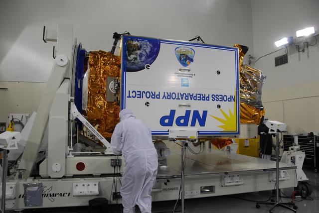 NASA image: KSC-2011-7016