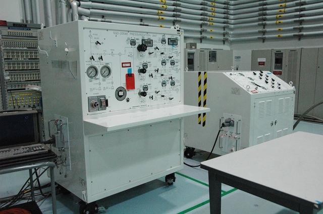 Interior view of the Space Station Processing Facility