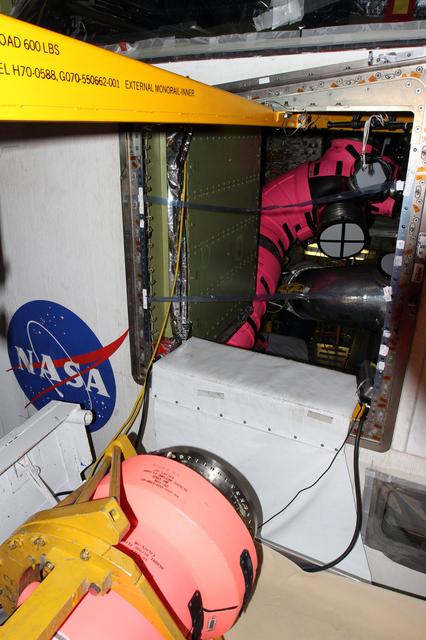 NASA image: KSC-2012-2700