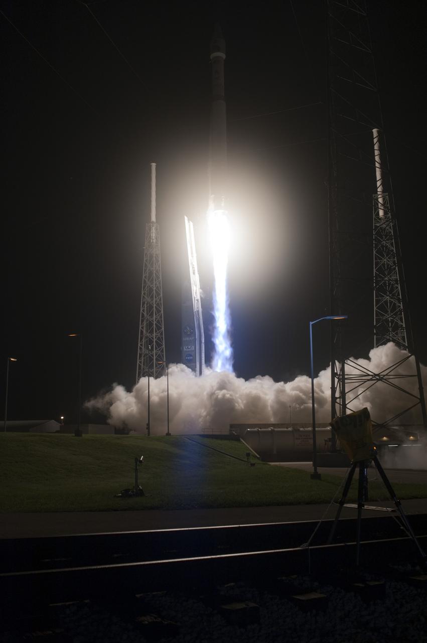 CAPE CANAVERAL, Fla. – The United Launch Alliance Atlas V rocket carrying NASA’s Radiation Belt Storm Probes, or RBSP, spacecraft creates a halo of light at Space Launch Complex 41 on Cape Canaveral Air Force Station in Florida as it lifts off the pad at 4:05 a.m. EDT.    RBSP will explore changes in Earth's space environment caused by the sun -- known as "space weather" -- that can disable satellites, create power-grid failures and disrupt GPS service. The mission also will provide data on the fundamental radiation and particle acceleration processes throughout the universe.  For more information on RBSP, visit http://www.nasa.gov/rbsp.  Photo credit: NASA/Tony Gray and Robert Murray