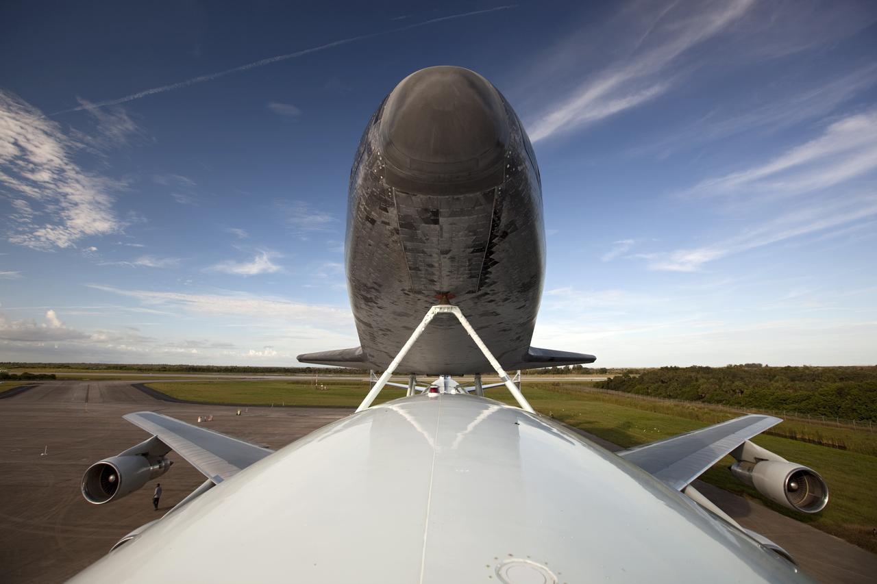 CAPE CANAVERAL, Fla. – Space shuttle Endeavour is balanced and secured atop NASA's Shuttle Carrier Aircraft, or SCA, at the Shuttle Landing Facility at NASA's Kennedy Space Center in Florida. The SCA, a modified 747 jetliner, will fly Endeavour to Los Angeles where it will be placed on public display at the California Science Center. This is the final ferry flight scheduled in the Space Shuttle Program era. For more information on the shuttles' transition and retirement, visit http://www.nasa.gov/transition. Photo credit: NASA/Dimitri Gerondidakis