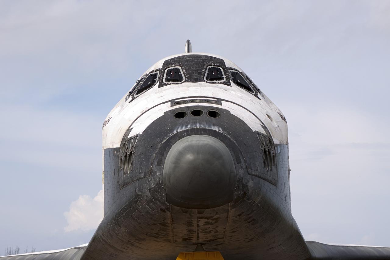 CAPE CANAVERAL, Fla. – Space shuttle Atlantis moves from Orbiter Processing Facility-2 to the Vehicle Assembly Building at NASA's Kennedy Space Center in Florida. Atlantis will be moved to the Kennedy Space Center Visitor Complex in November where it will be put on public display. Photo credit: NASA/Jim Grossmann