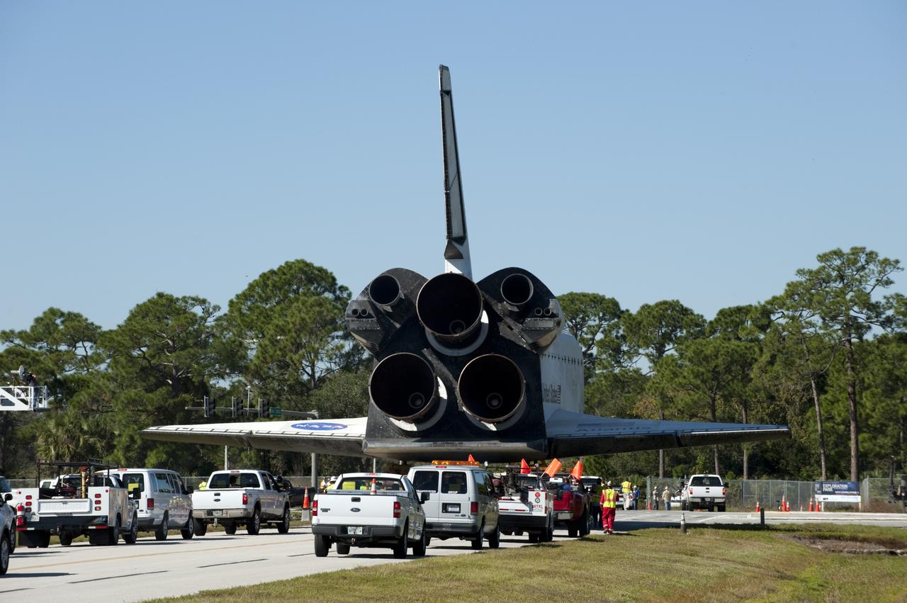 CAPE CANAVERAL, Fla. – The space shuttle Atlantis approaches Space Florida's Exploration Park where it will pause during its 10-mile journey to the Kennedy Space Center Visitor Complex. The stop will provide a viewing opportunity for guests before completing the trip to its new home. As part of transition and retirement of the Space Shuttle Program, Atlantis is to be displayed at Kennedy's Visitor Complex beginning in the summer of 2013. Over the course of its 26-year career, Atlantis traveled 125,935,769 miles during 307 days in space over 33 missions. For more information, visit http://www.nasa.gov/transition Photo credit: NASA/ Tony Gray