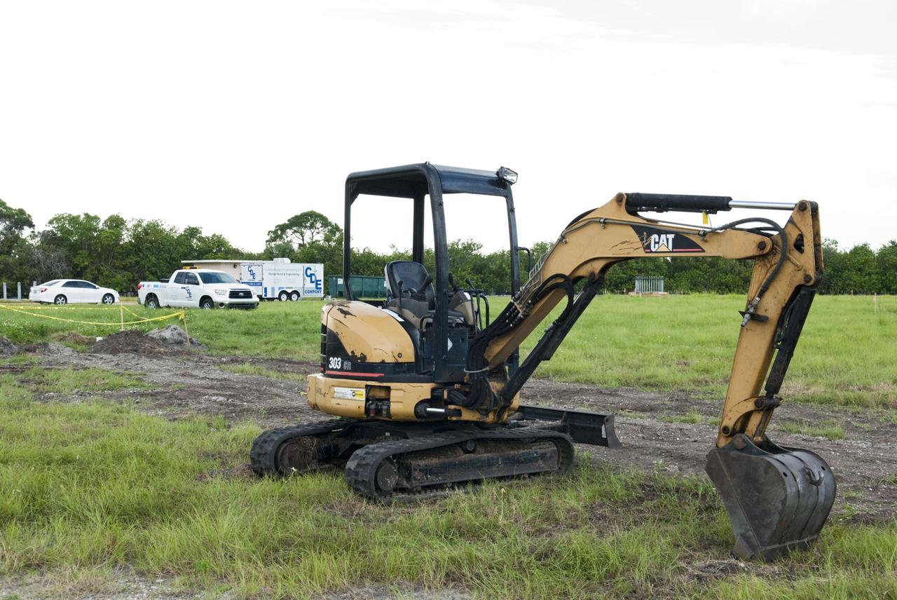 CAPE CANAVERAL, Fla. -- At NASA’s Kennedy Space Center in Florida, groundbreaking will begin for the construction of the Antenna Test Bed Array for the Ka-Band Objects Observation and Monitoring, or Ka-BOOM, system.    The construction site is near the former Vertical Processing Facility, which has been demolished. Workers will begin construction on the pile foundations for the 40-foot-diameter dish antenna arrays and their associated utilities, and prepare the site for the operations command center facility. Photo credit: NASA/Charisse Nahser