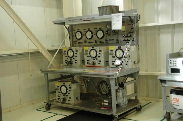 Interior View of Orbiter Processing Facility 3