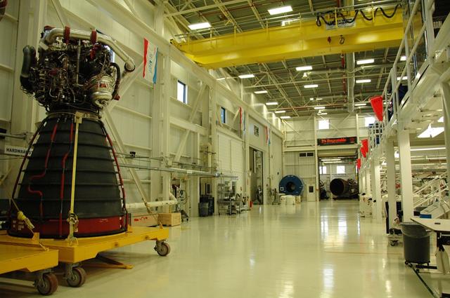 Interior View of Orbiter Processing Facility 3