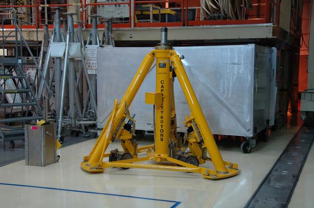 Interior View of Orbiter Processing Facility 3