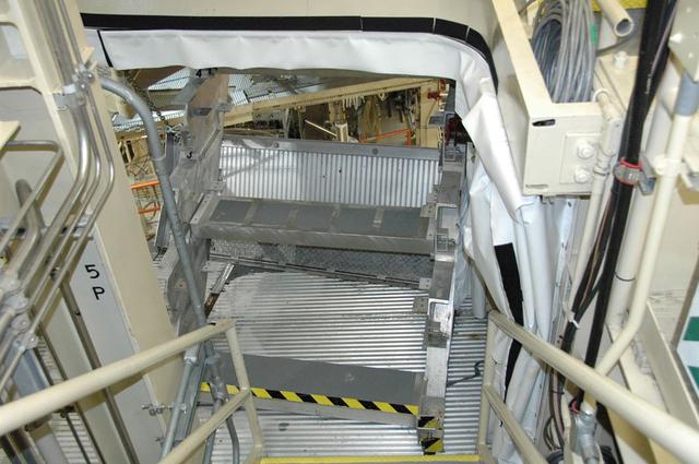 NASA image: KSC-20120207-PH-PR_OPF3-37