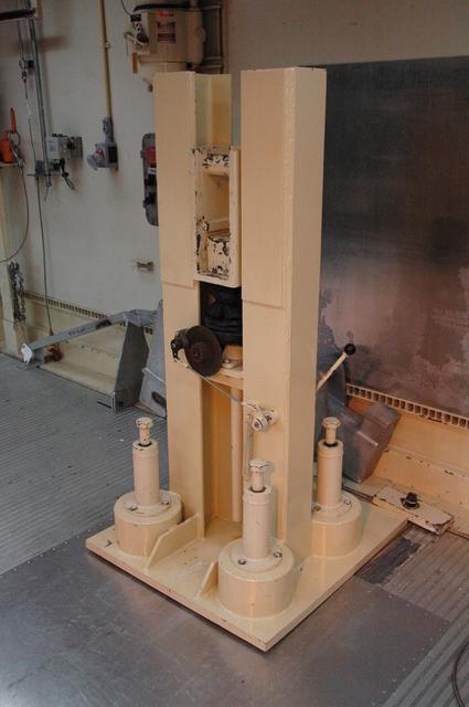 Interior View of Orbiter Processing Facility 3