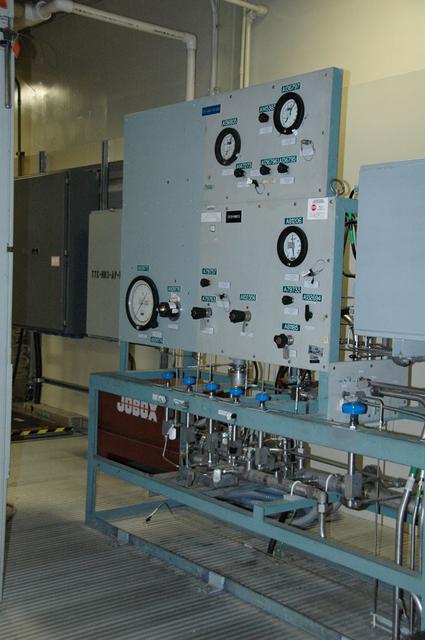Interior View of Orbiter Processing Facility 3