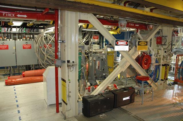 Interior View of Orbiter Processing Facility 3