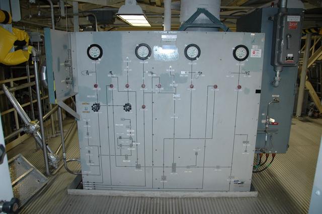 Interior View of Orbiter Processing Facility 3