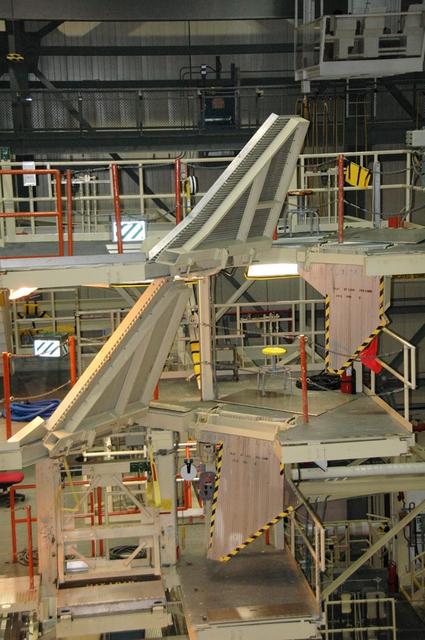 Interior View of Orbiter Processing Facility 3