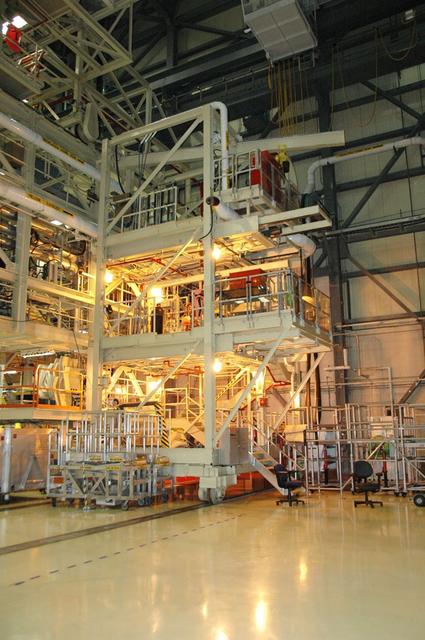 Interior View of Orbiter Processing Facility 3