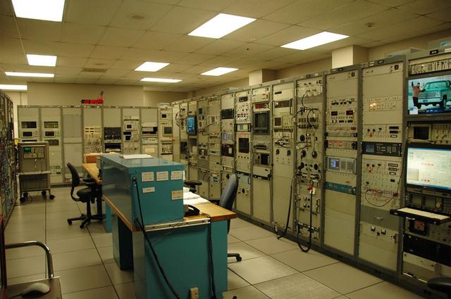 Interior View of Orbiter Processing Facility 3