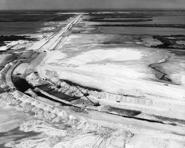 Aerial view of Crawlerway