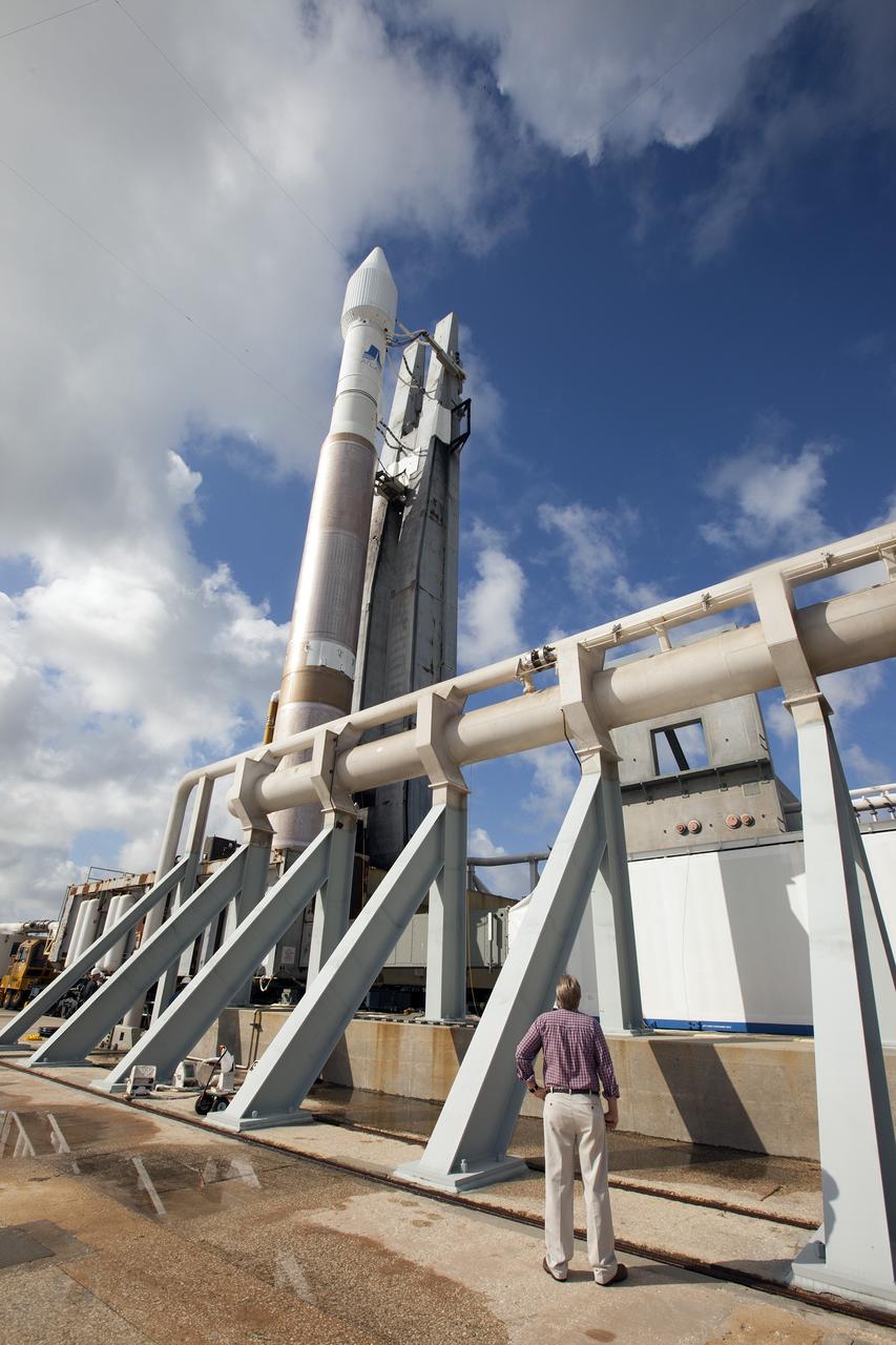 CAPE CANAVERAL, Fla. -- At Cape Canaveral Air Force Station's Space Launch Complex 41, the United Launch Alliance Atlas V rocket set to carry NASA's Tracking and Data Relay Satellite, TDRS-K, nears the launch pad after leaving the Vertical Integration Facility. Liftoff for the TDRS-K is planned for Jan. 30, 2013. The TDRS-K spacecraft is part of the next-generation series in the Tracking and Data Relay Satellite System, a constellation of space-based communication satellites providing tracking, telemetry, command and high-bandwidth data return services. For more information, visit http://www.nasa.gov/mission_pages/tdrs/index.html Photo credit: NASA/Kim Shiflett
