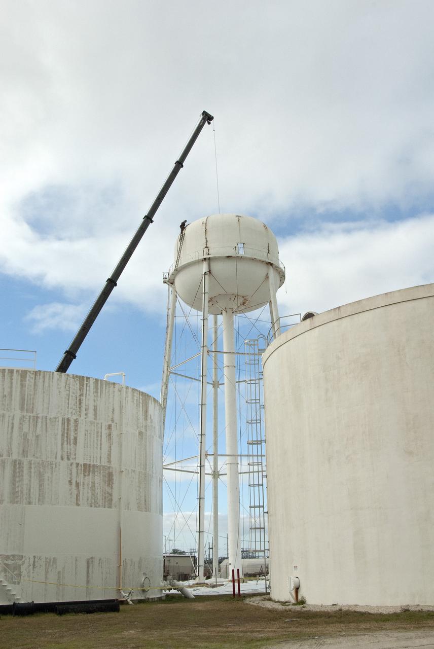 CAPE CANAVERAL, Fla. – At NASA’s Kennedy Space Center in Florida, work is underway to dismantle a water tower in the Launch Complex 39 area near the Vehicle Assembly Building. The effort is part of on-going efforts to upgrade and revitalize Kennedy's water and sewer systems to increase their reliability, sustainability and capabilities into the 21st century for current and future users. For more information, visit: http://kscpartnerships.ksc.nasa.gov/masterPlan/spaceportConcept.htm Photo credit: NASA/Jim Grossmann