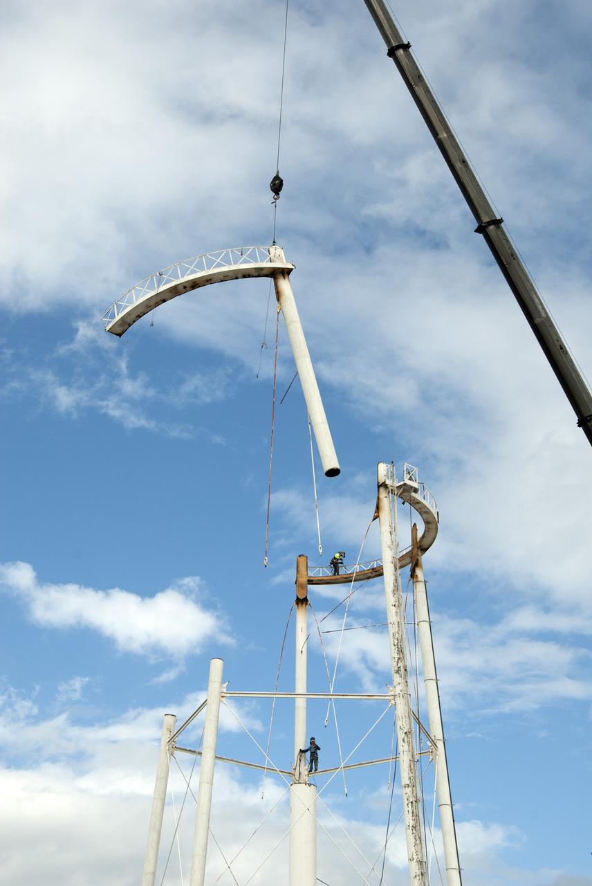 CAPE CANAVERAL, Fla. – At NASA’s Kennedy Space Center in Florida, work is underway to dismantle a water tower in the Launch Complex 39 area near the Vehicle Assembly Building. The effort is part of on-going efforts to upgrade and revitalize Kennedy's water and sewer systems to increase their reliability, sustainability and capabilities into the 21st century for current and future users. For more information, visit: http://kscpartnerships.ksc.nasa.gov/masterPlan/spaceportConcept.htm Photo credit: NASA/Jim Grossmann