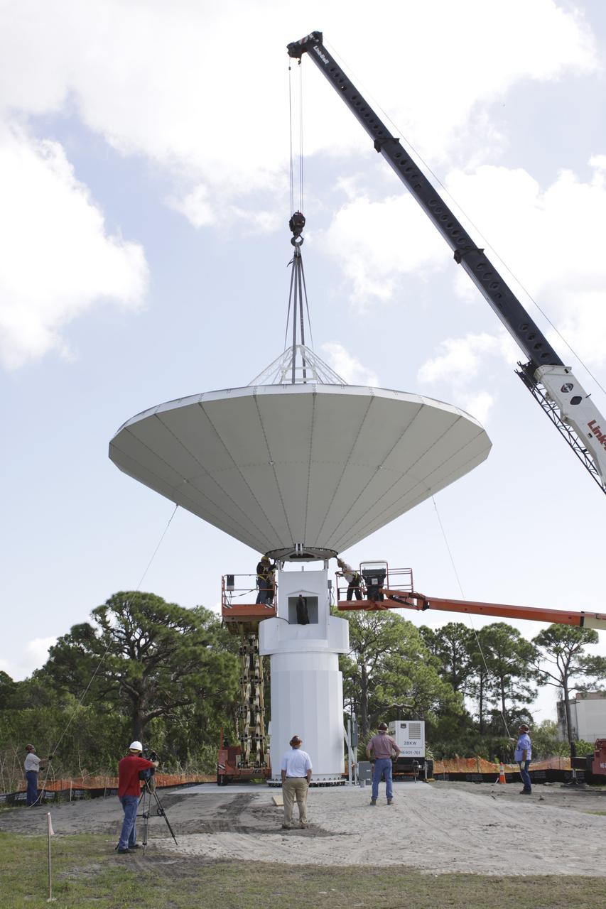 CAPE CANAVERAL, Fla. – At NASA’s Kennedy Space Center in Florida, 40-foot-diameter dish antenna arrays are being constructed as part of the Antenna Test Bed Array for the Ka-Band Objects Observation and Monitoring, or Ka-BOOM system. The antennas will be part of the operations command center facility. The construction site is near the former Vertical Processing Facility, which has been demolished. The Ka-BOOM project is one of the final steps in developing the techniques to build a high power, high resolution radar system capable of becoming a Near Earth Object Early Warning System. While also capable of space communication and radio science experiments, developing radar applications is the primary focus of the arrays. Photo credit: NASA/Jim Grossmann