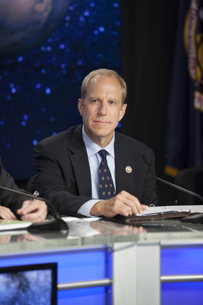 CAPE CANAVERAL, Fla. – During a news conference at NASA's Kennedy Space Center in Florida, agency and contractor officials discussed preparations for the launch of the Mars Atmosphere and Volatile EvolutioN, or MAVEN, mission. Participating in the briefing is Guy Beutelschies, Lockheed Martin's MAVEN project manager. MAVEN is being prepared for its scheduled launch on Nov 18, 2013 from Cape Canaveral Air Force Station, Fla. atop a United Launch Alliance Atlas V rocket. Positioned in an orbit above the Red Planet, MAVEN will study the upper atmosphere of Mars in unprecedented detail. For information on the MAVEN mission, visit: http://www.nasa.gov/mission_pages/maven/main/index.html. Photo credit: NASA MAVEN is being prepared for its scheduled launch on Nov 18, 2013 from Cape Canaveral Air Force Station, Fla. atop a United Launch Alliance Atlas V rocket. Positioned in an orbit above the Red Planet, MAVEN will study the upper atmosphere of Mars in unprecedented detail. For more information, visit: http://www.nasa.gov/mission_pages/maven/main/index.html Photo credit: NASA/Kim Shiflett