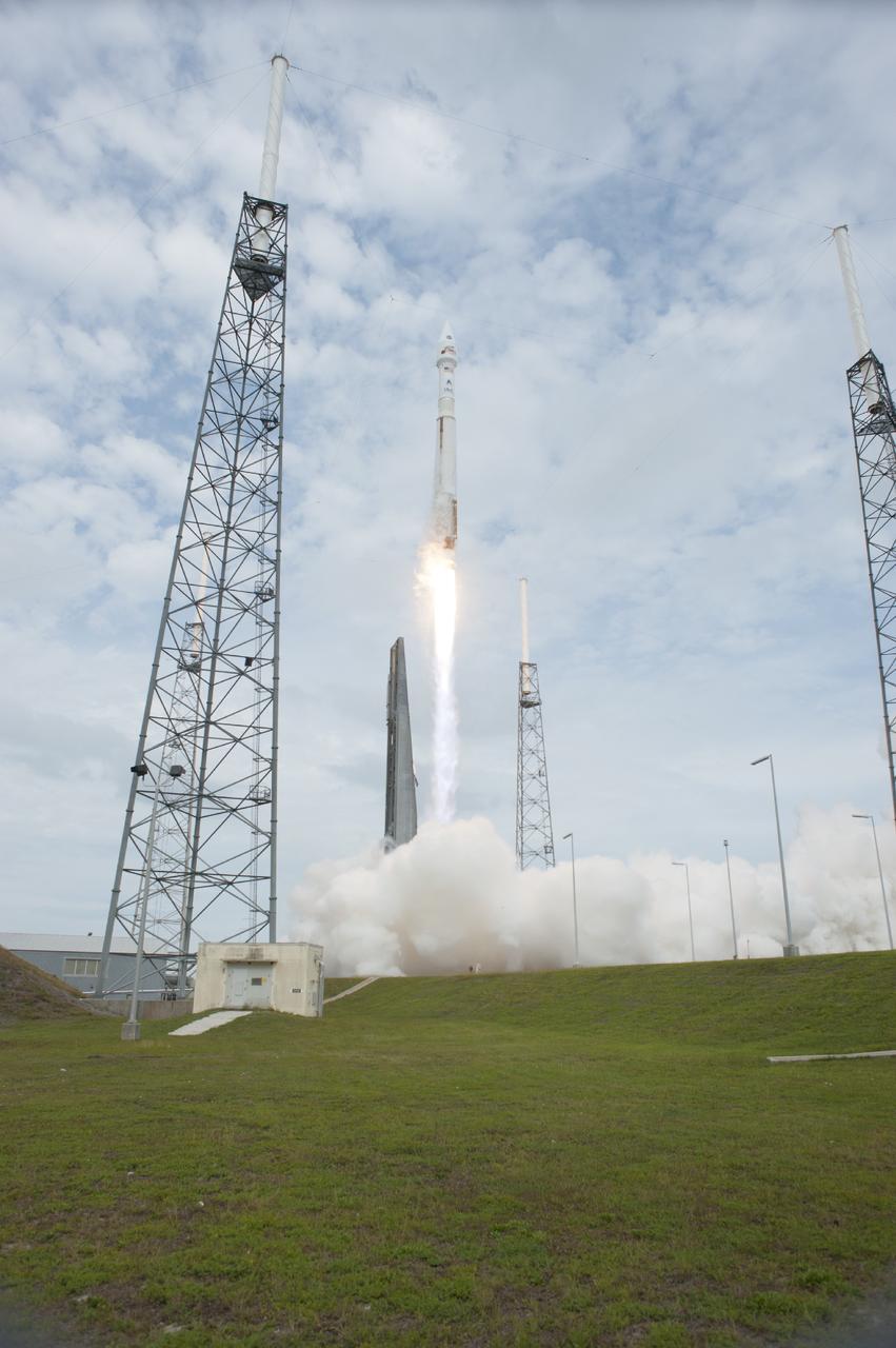 CAPE CANAVERAL, Fla. -- The United Launch Alliance Atlas V rocket carrying NASA's Mars Atmosphere and Volatile EvolutioN, or MAVEN, spacecraft lifts off Space Launch Complex 41 on Cape Canaveral Air Force Station in Florida. Launch was on schedule at 1:28 p.m. EST Nov. 18 at the opening of a two-hour launch window. After a 10-month journey to the Red Planet, MAVEN will study its upper atmosphere in unprecedented detail from orbit above the planet. Built by Lockheed Martin in Littleton, Colo., MAVEN will arrive at Mars in September 2014 and will be inserted into an elliptical orbit with a high point of 3,900 miles, swooping down to as close as 93 miles above the planet's surface. For more information, visit: http://www.nasa.gov/mission_pages/maven/main/index.html. Photo credit: NASA/Tony Gray and Rick Wetherington