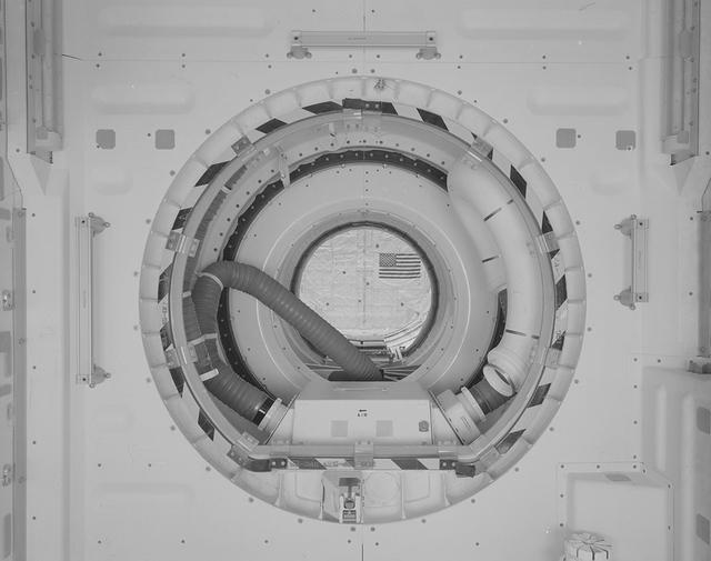 NASA image: KSC-20130114-PH-JW_sts114