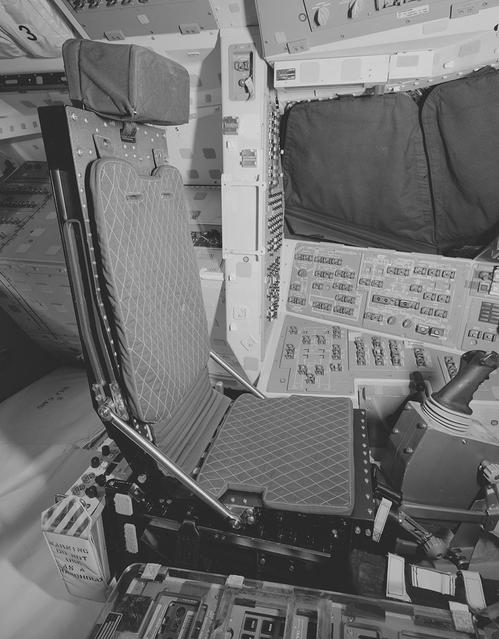 NASA image: KSC-20130114-PH-JW_sts34