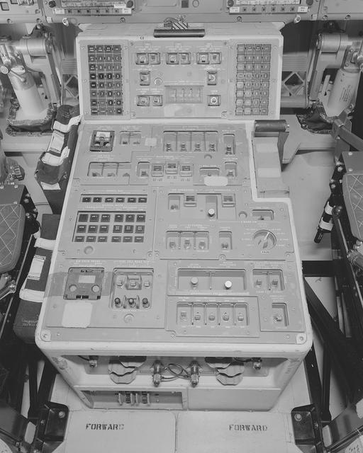 NASA image: KSC-20130114-PH-JW_sts90