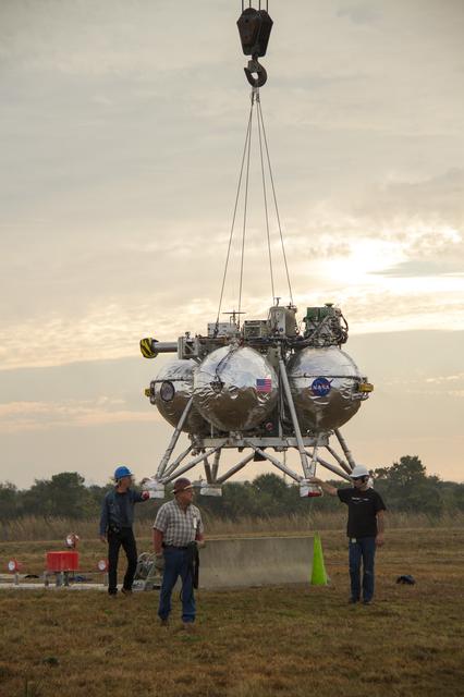 NASA image: Morpheus Trailered to the SLF